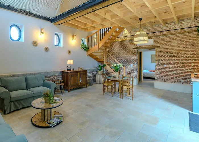 La Bergerie Des 2 Tilleuls - Maison Avec Jacuzzi Marcy-sous-Marle